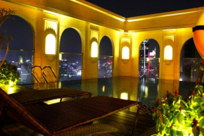 Отель Awesome CBD Luxury Apartment Icon56 Rooftop Pool (1BR-2BR-3BR)  Хошимин